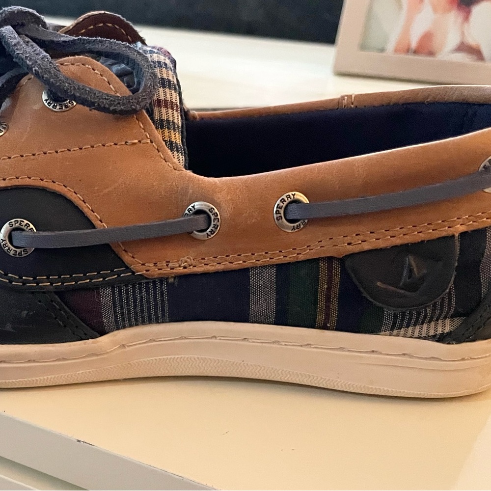 Sperry - Picture 3 of 5